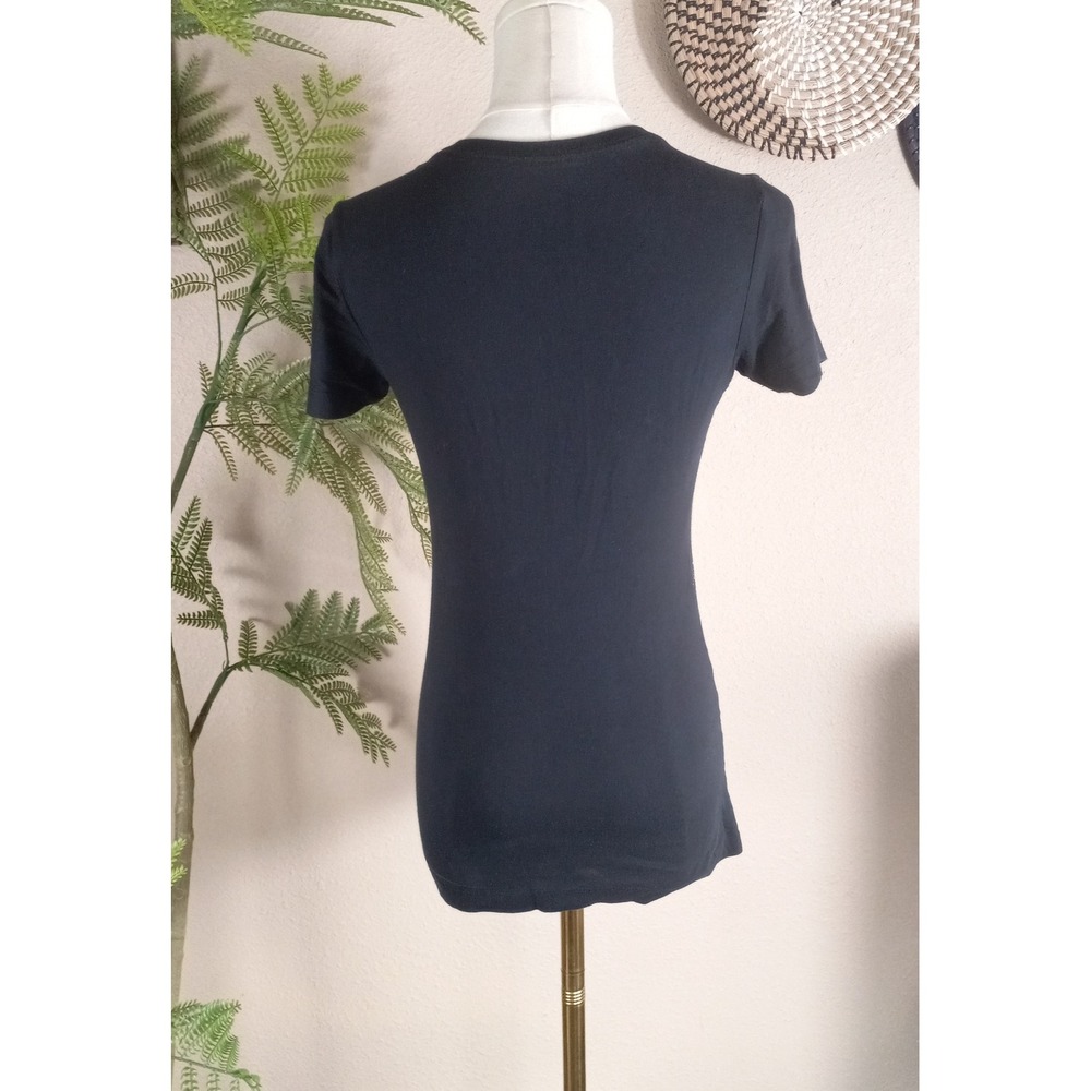 Nike‎ Womens Black V-Neck Graphic T-Shirt Abstract Sunburst Cotton Tee RN56323 - Picture 4 of 6